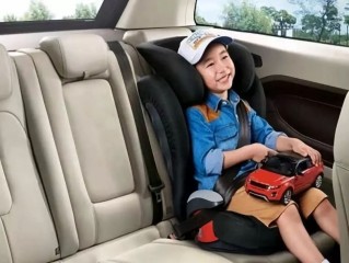 副驾驶多大小孩可以坐(副驾驶多大小孩可以坐身高)