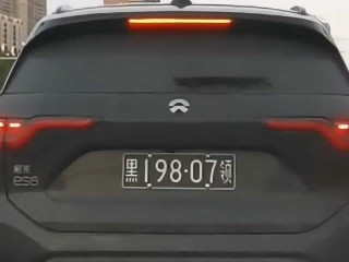黑色的车牌是什么车(京a88888交警敢拦吗)