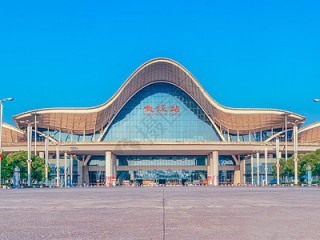 武汉站(武汉站是高铁站还是火车站)